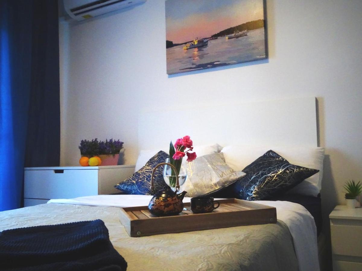 Studio With Terrace And Pool 托雷维耶哈 外观 照片