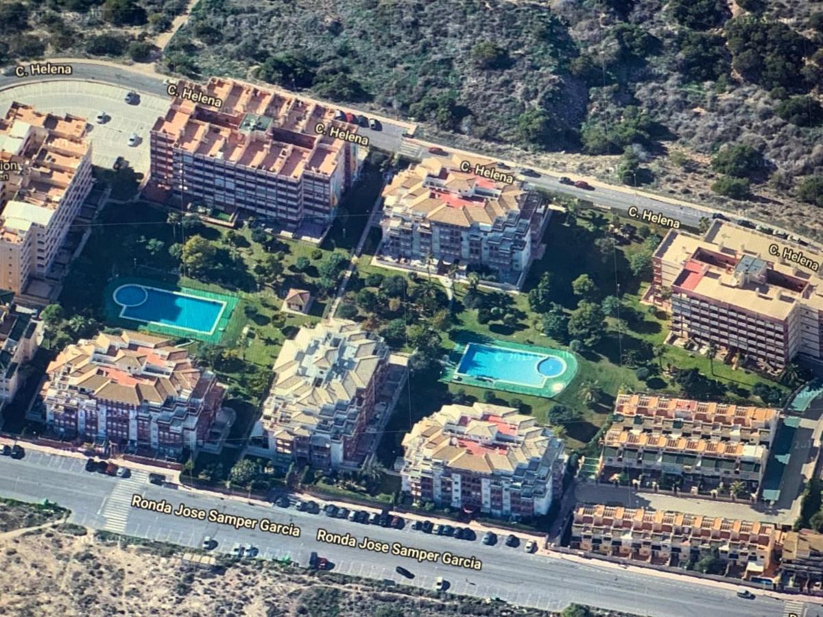 Studio With Terrace And Pool 托雷维耶哈 外观 照片